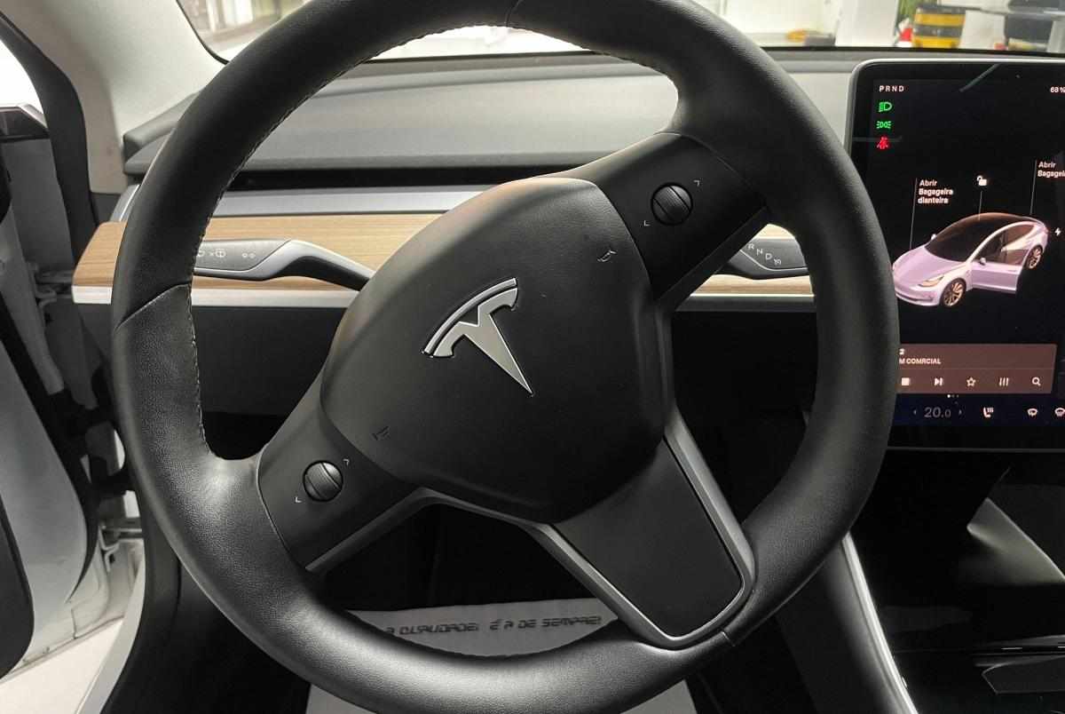 tesla-model-3-standard-range-2020-eletrico