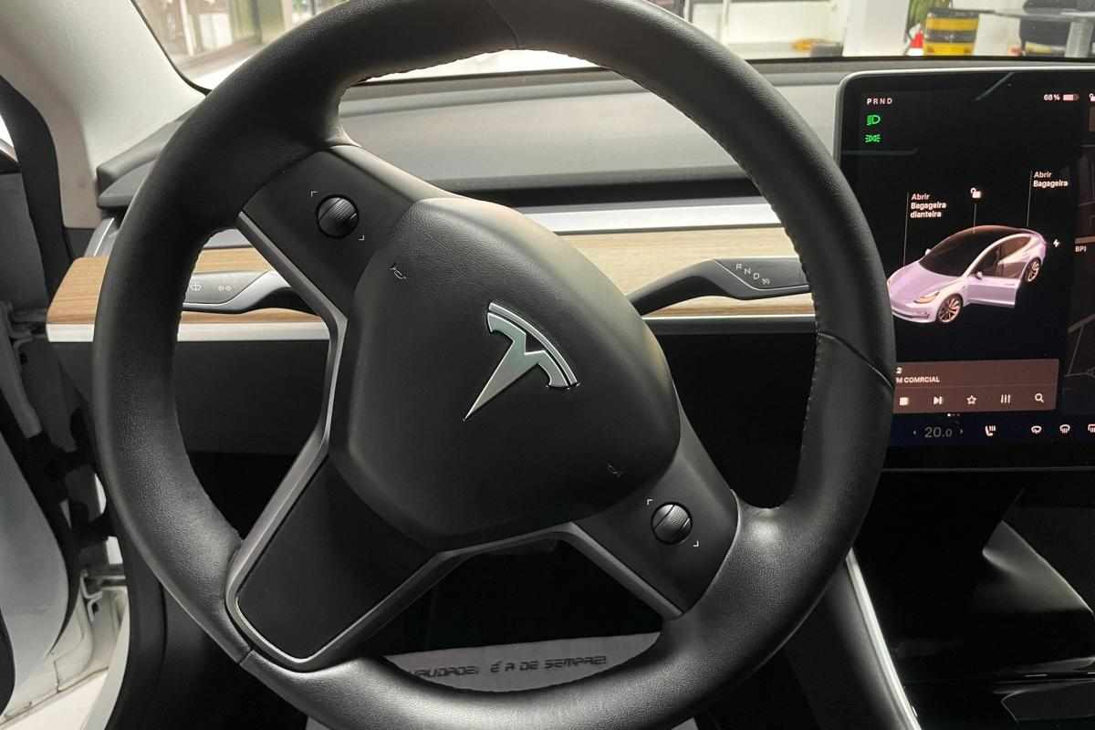 tesla-model-3-standard-range-2020-eletrico