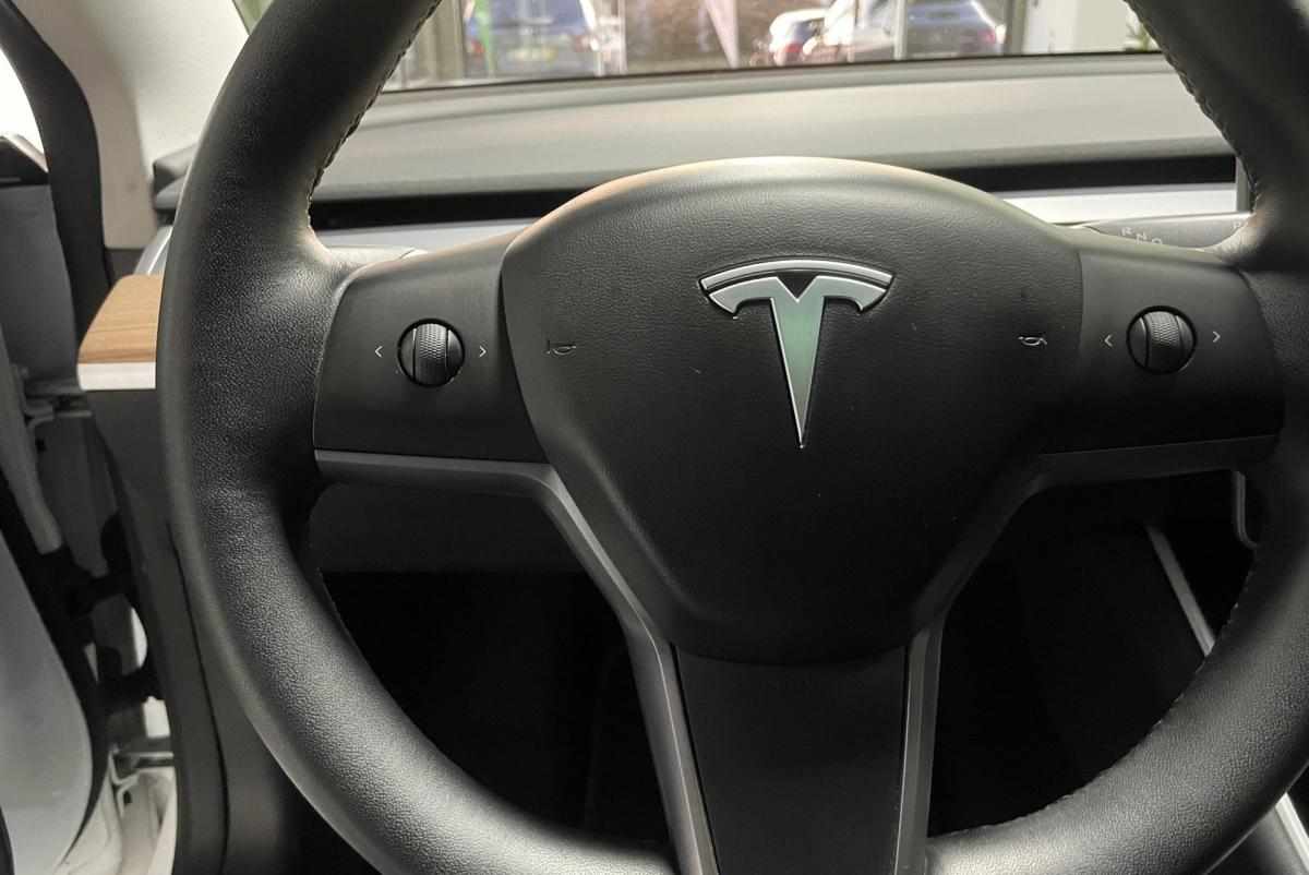 tesla-model-3-standard-range-2020-eletrico