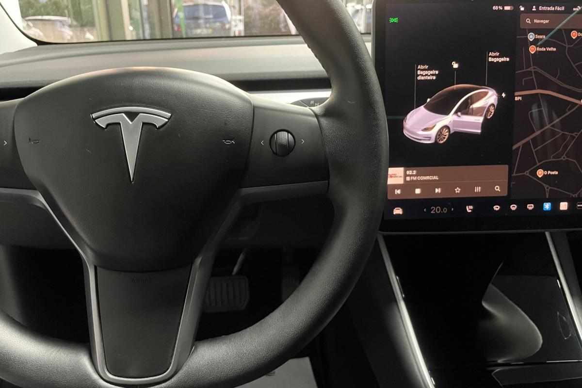 tesla-model-3-standard-range-2020-eletrico