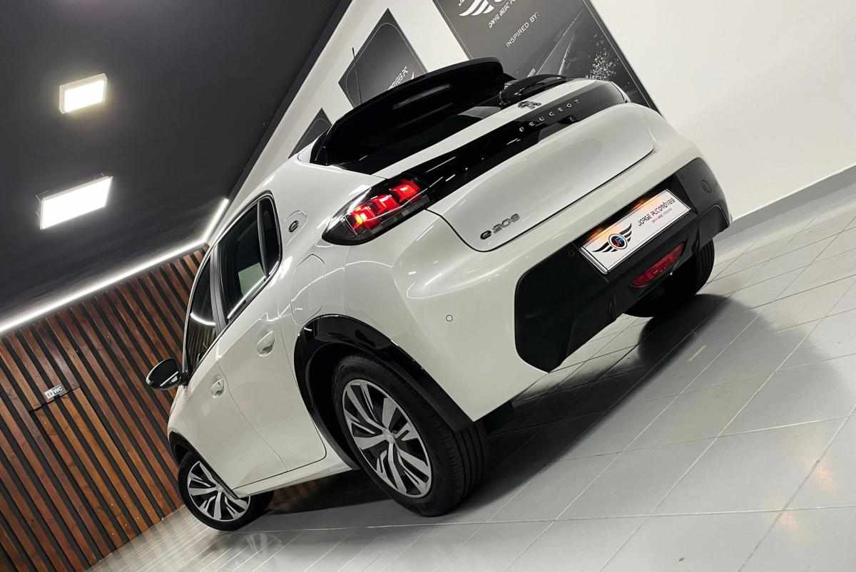 peugeot-e-208-ev-50-kwh-2020-eletrico