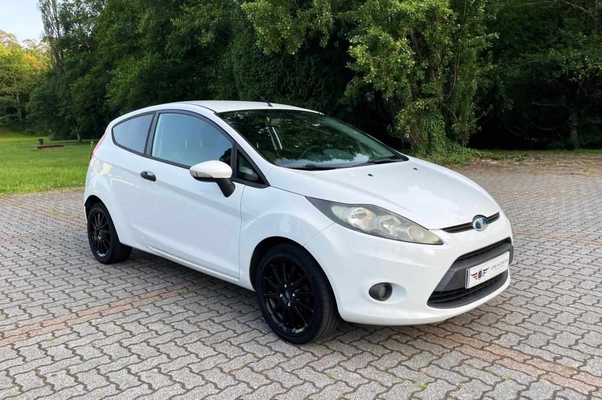 ford-fiesta-1-4-68cv-2010-diesel-1399cc