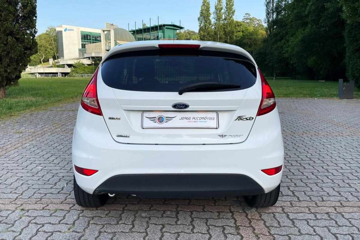 ford-fiesta-1-4-68cv-2010-diesel-1399cc