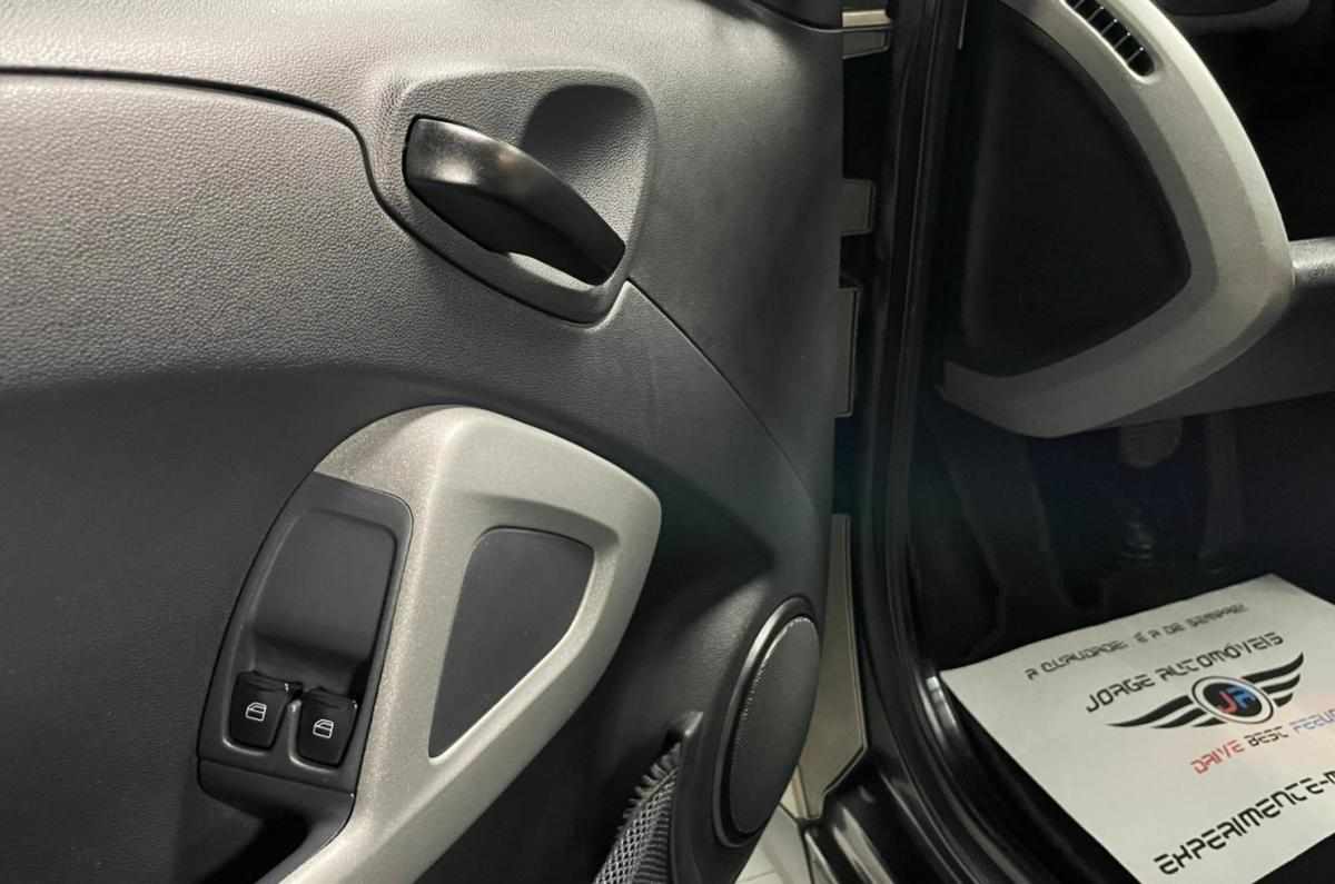 smart-fortwo-0-8-cdi-2010-diesel-799cc