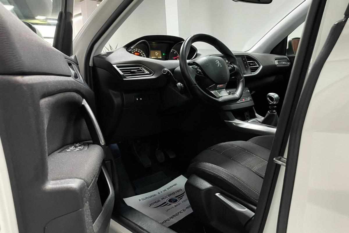 peugeot-308-1-6-e-hdi-fap-2014-diesel-1560cc