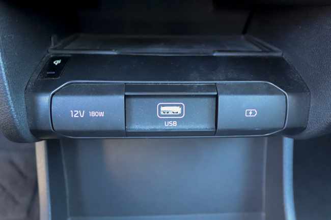 kia-niro-9-2-kwh-2021-eletrico