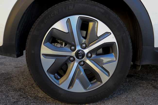 kia-niro-9-2-kwh-2021-eletrico