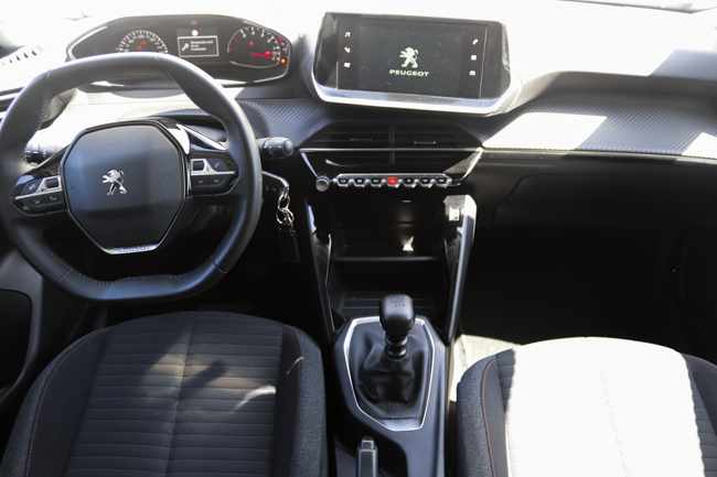 peugeot-2008-1-2-puretech-2022-gasolina-1199cc