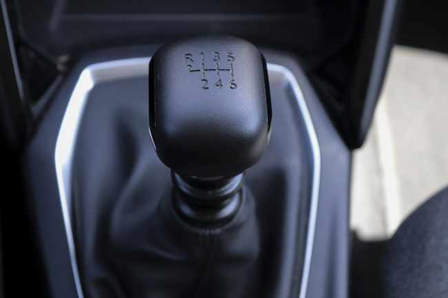 peugeot-2008-1-2-puretech-2022-gasolina-1199cc