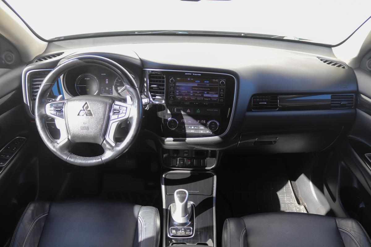 mitsubishi-outlander-2-0-p-hev-4wd-2017-gasolina-1998cc