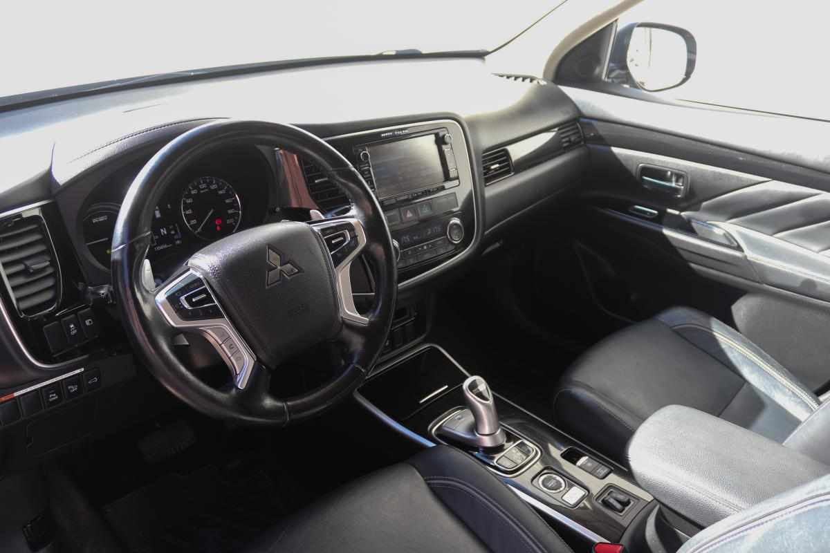 mitsubishi-outlander-2-0-p-hev-4wd-2017-gasolina-1998cc