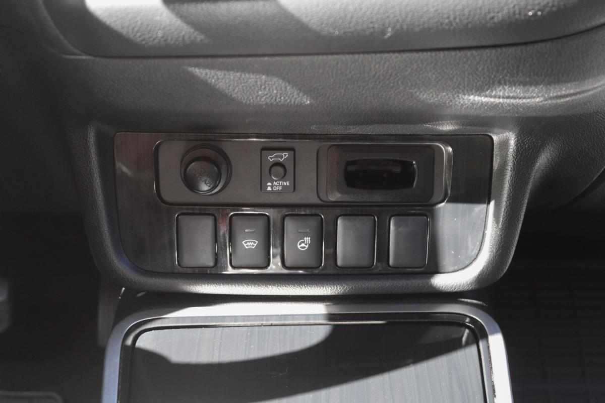 mitsubishi-outlander-2-0-p-hev-4wd-2017-gasolina-1998cc