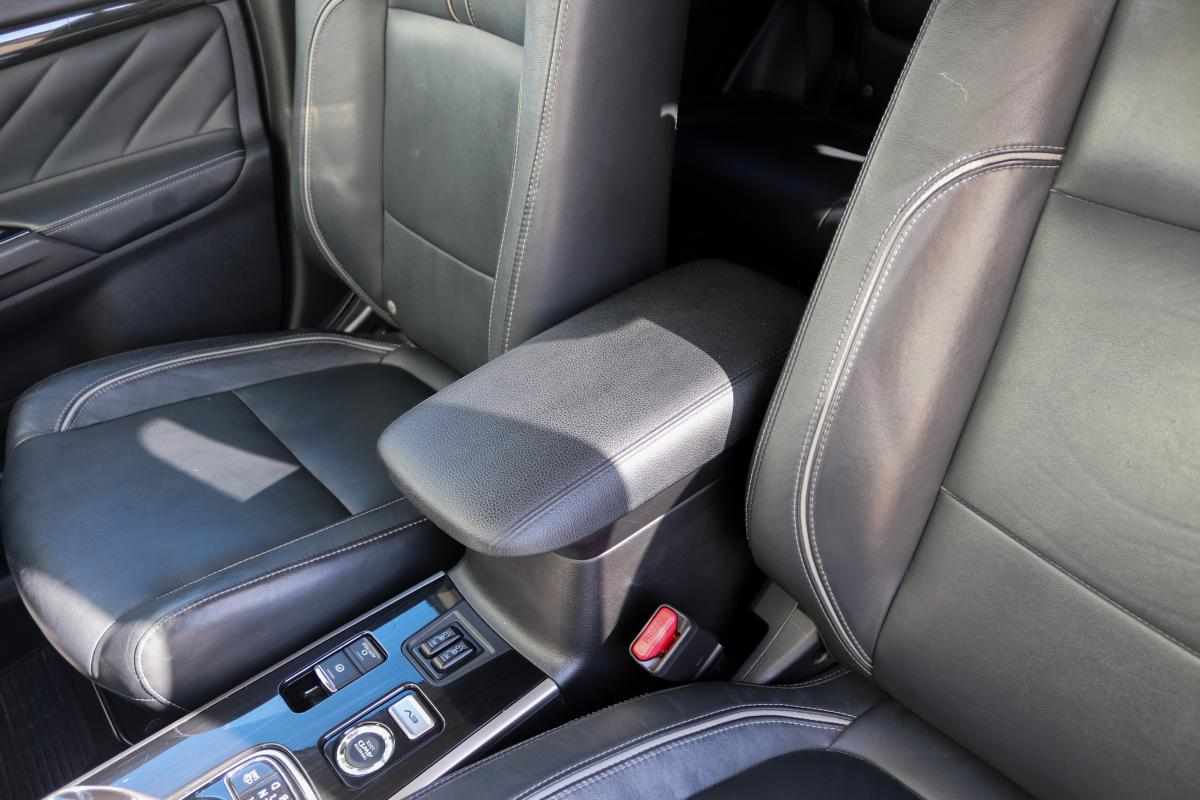 mitsubishi-outlander-2-0-p-hev-4wd-2017-gasolina-1998cc