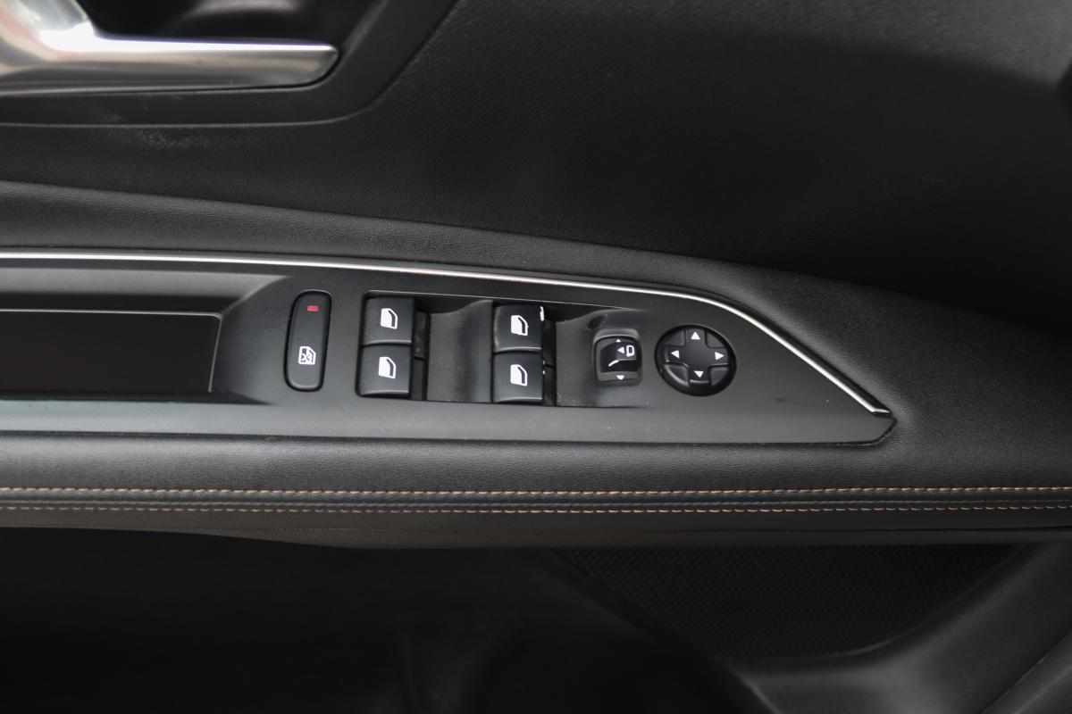 peugeot-3008-1-5-bluehdi-2019-diesel-1499cc