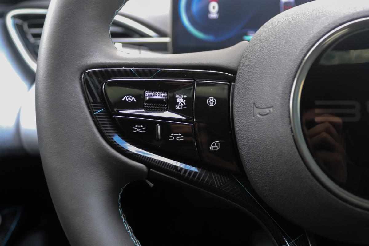 byd-seal-82-5-kwh-awd-excellence-2025-eletrico