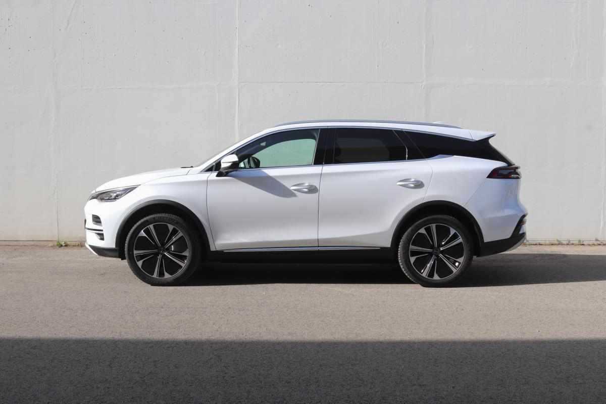 byd-tang-108-8-kwh-flagship-2026-eletrico