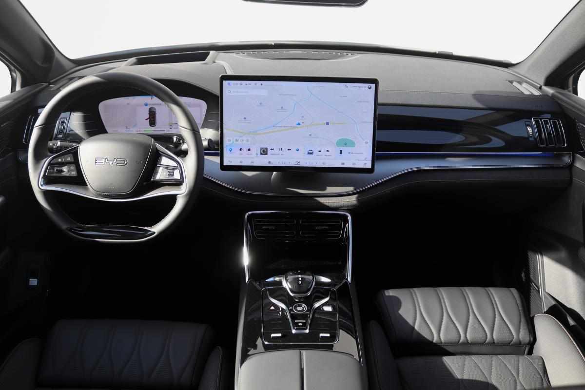 byd-tang-108-8-kwh-flagship-2026-eletrico