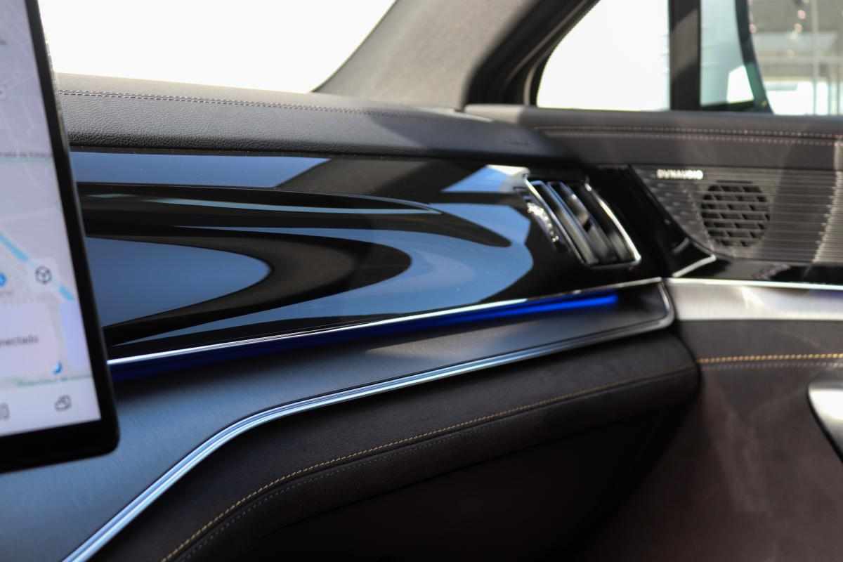 byd-tang-108-8-kwh-flagship-2026-eletrico