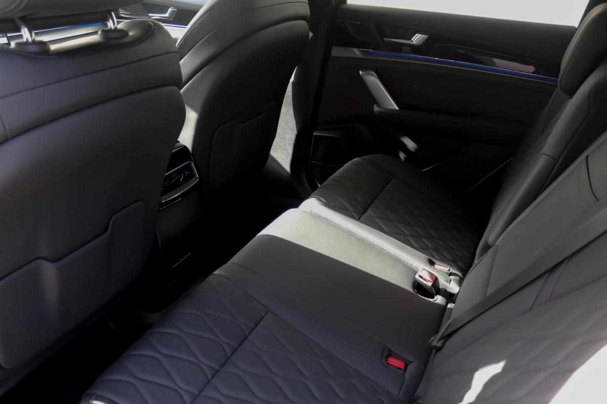 byd-tang-108-8-kwh-flagship-2026-eletrico