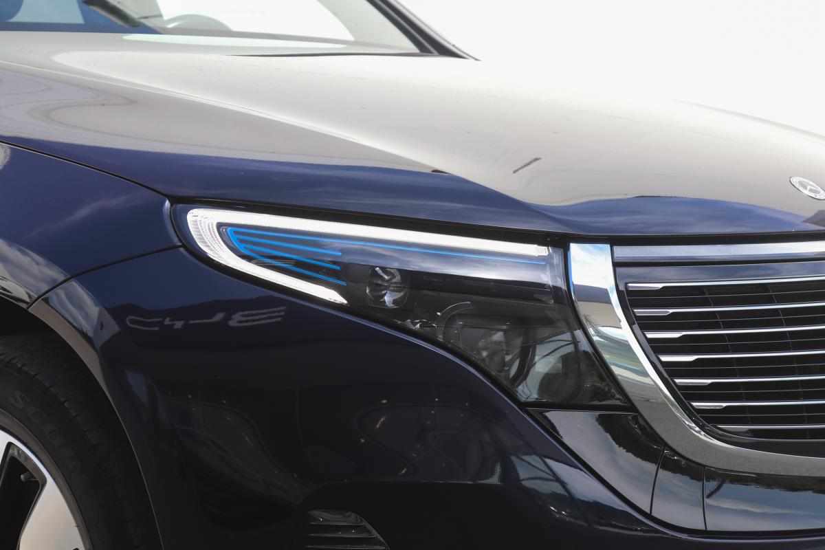 mercedes-benz-eqc-400-4matic-2021-eletrico