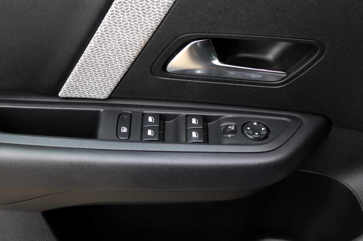 citroen-c4-1-2-puretech-2022-gasolina-1199cc