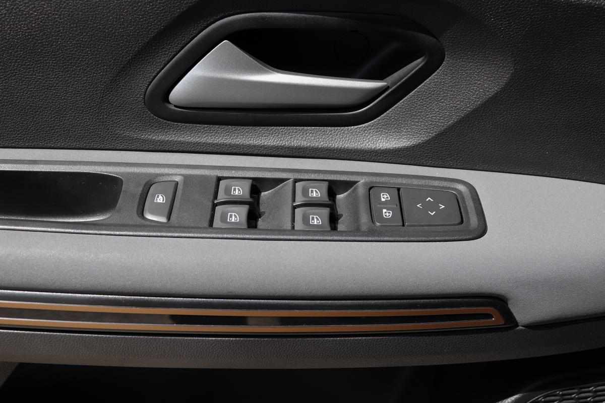 dacia-jogger-1-0-tce-2024-gasolina-999cc