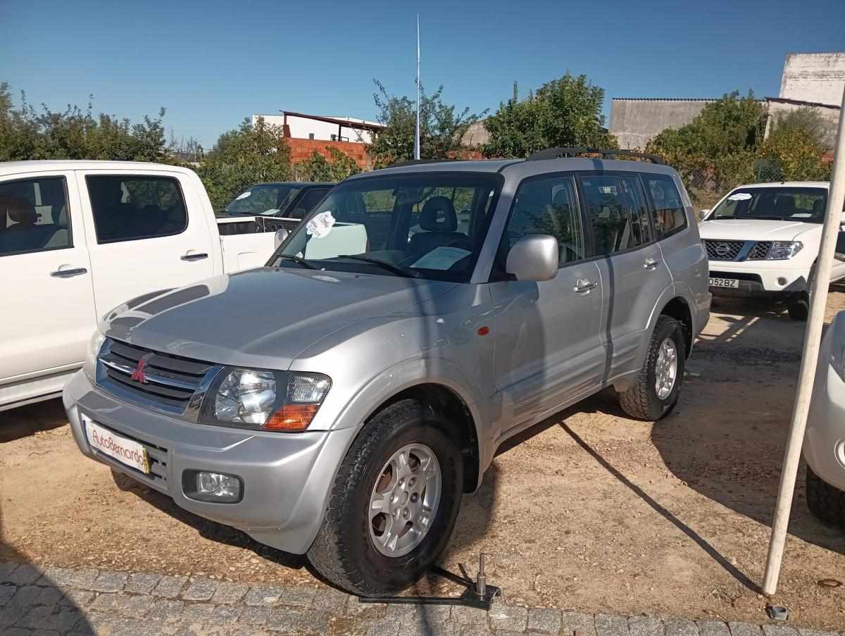 mitsubishi-pajero-2000-diesel-3200cc