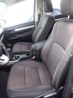 toyota-hilux-2018-diesel-2393cc