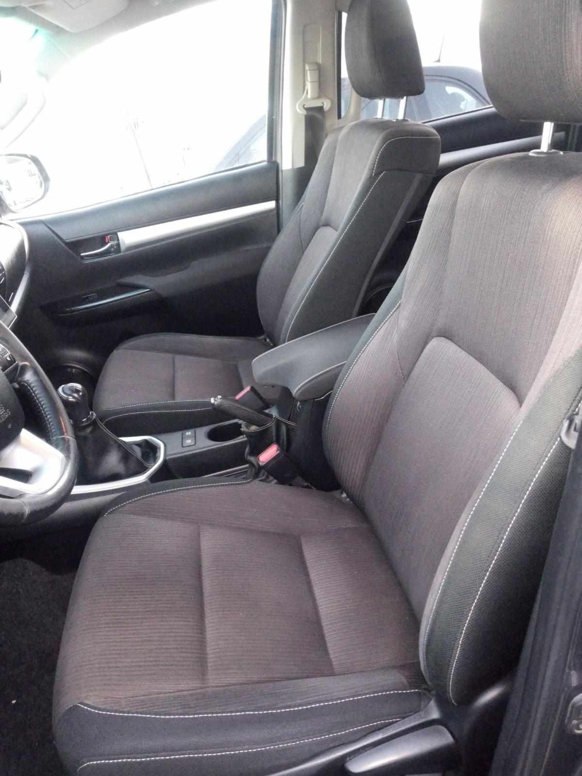 toyota-hilux-2018-diesel-2393cc