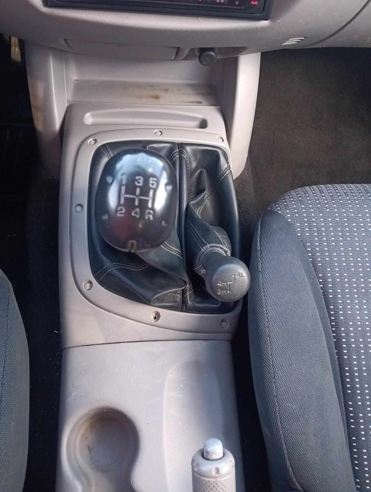 mitsubishi-l200-2010-diesel-2477cc