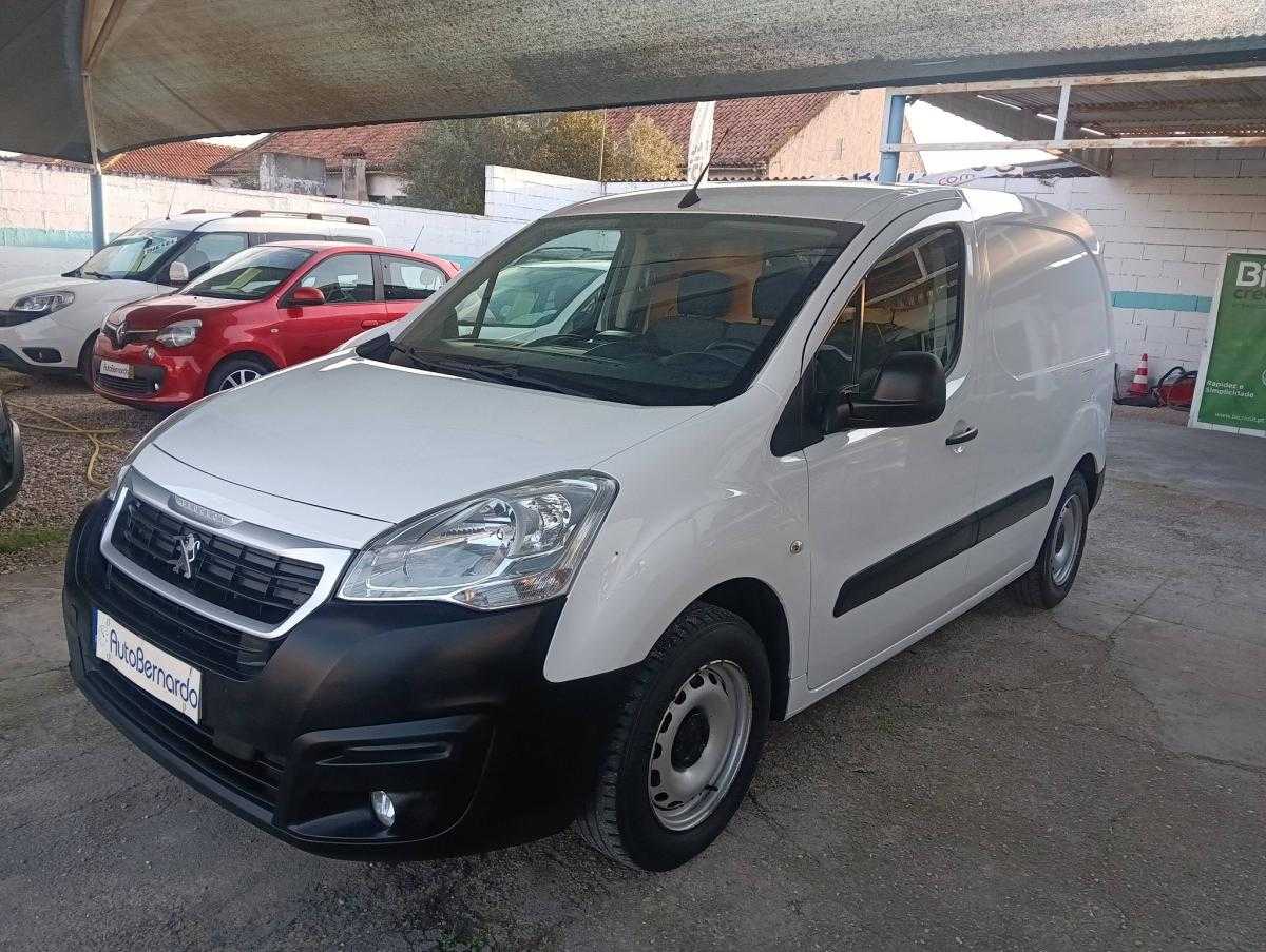 peugeot-partner-2018-diesel-1560cc