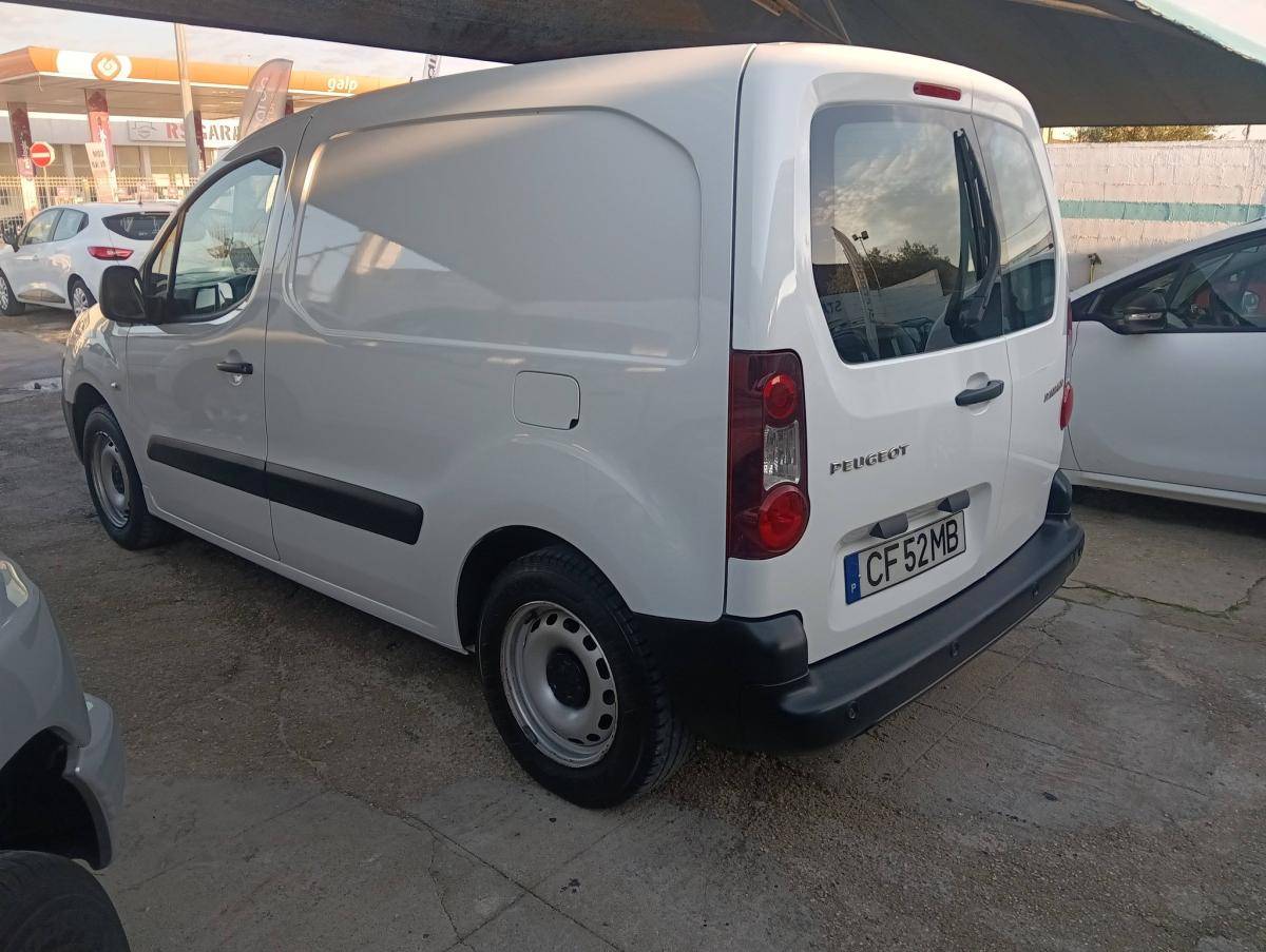 peugeot-partner-2018-diesel-1560cc