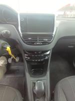 peugeot-208-2015-gasolina-1199cc