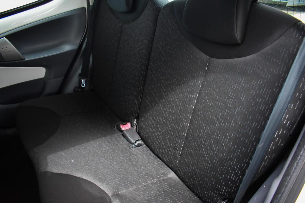 peugeot-107-2011-gasolina-998cc
