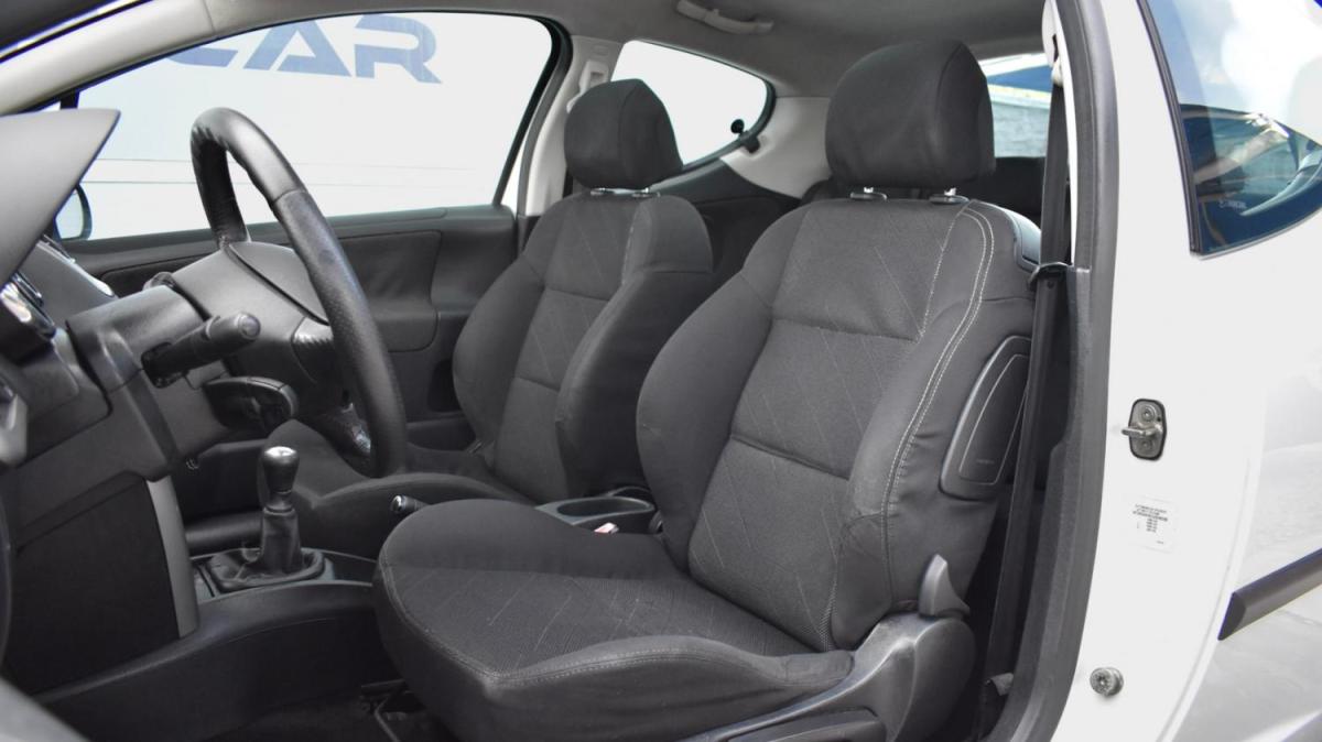 peugeot-207-2007-diesel-1560cc