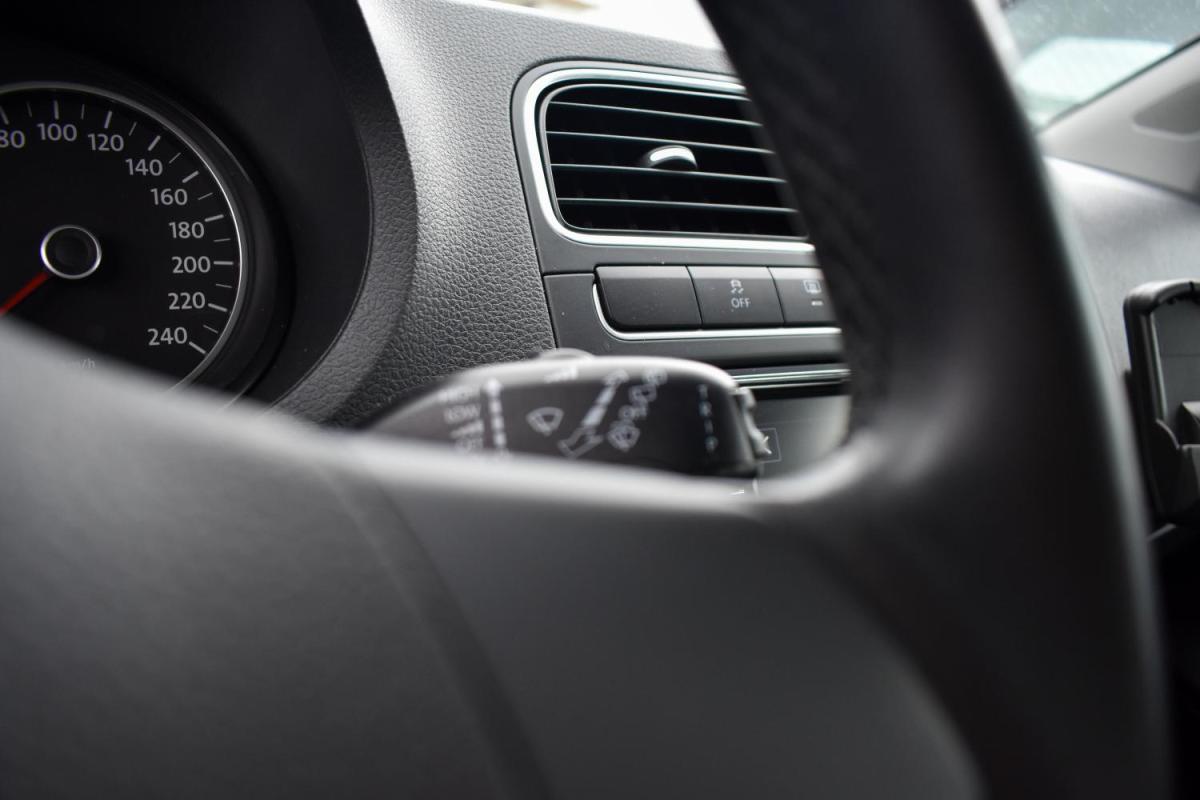 volkswagen-polo-2011-diesel-1199cc