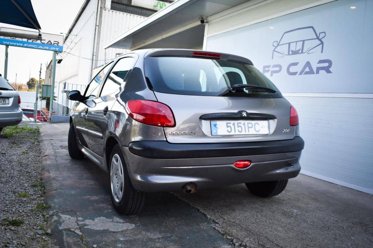 peugeot-206-2000-gasolina-1124cc