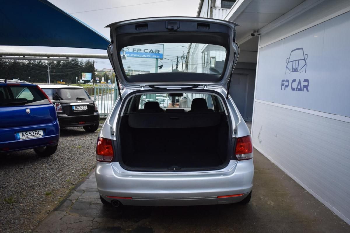 volkswagen-golf-variant-2010-diesel-1598cc
