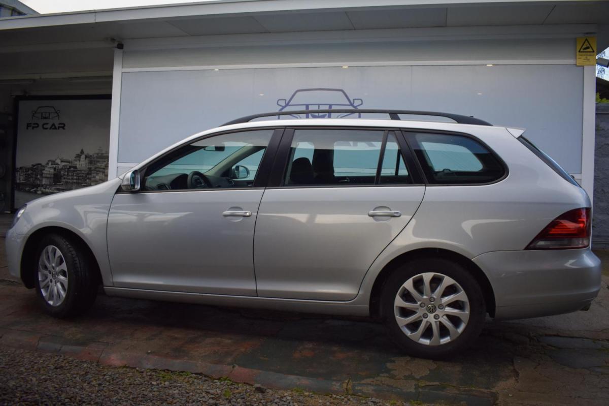 volkswagen-golf-variant-2010-diesel-1598cc