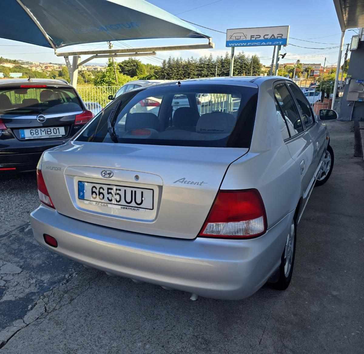 hyundai-accent-2003-gasolina-1341cc