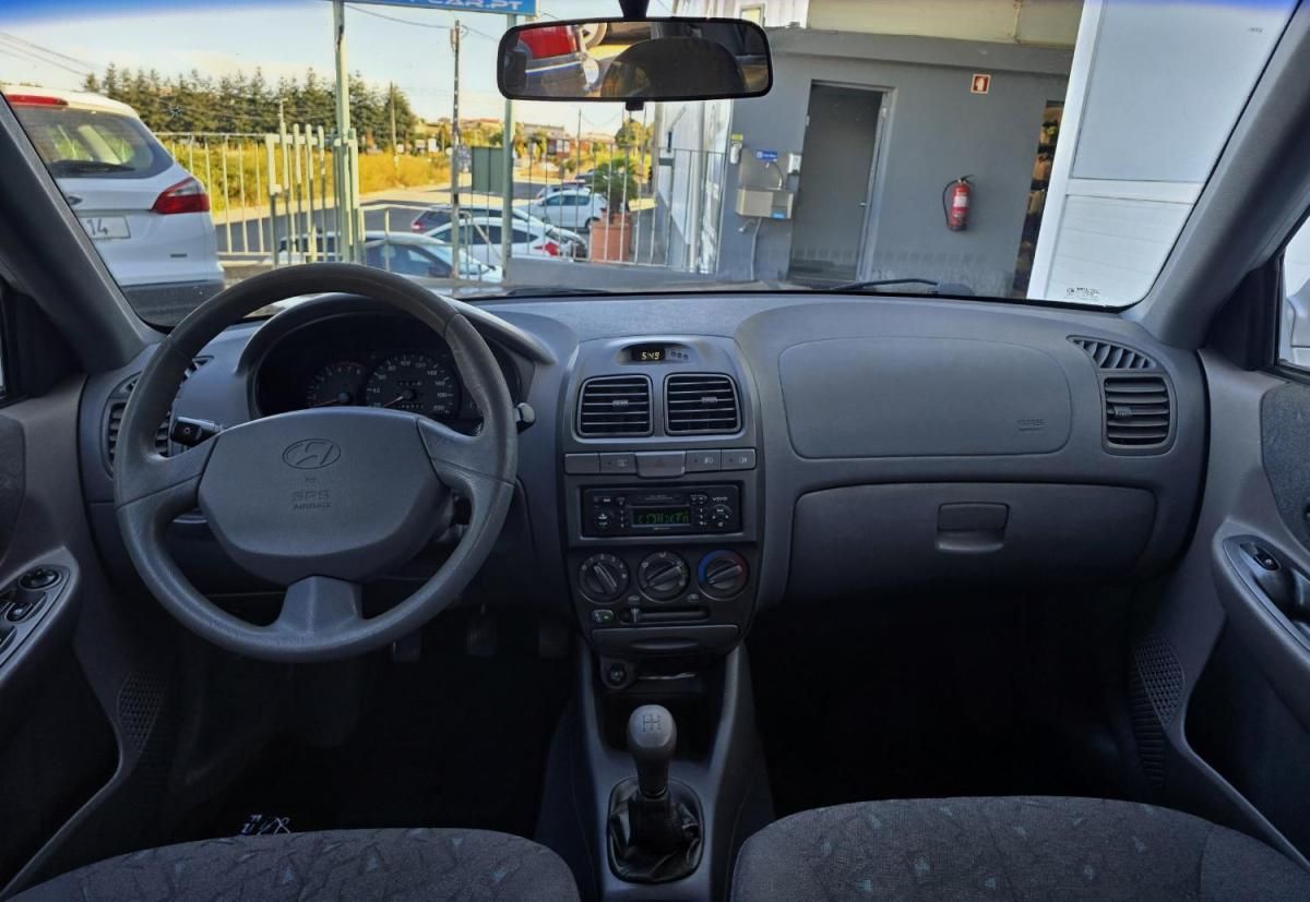 hyundai-accent-2003-gasolina-1341cc