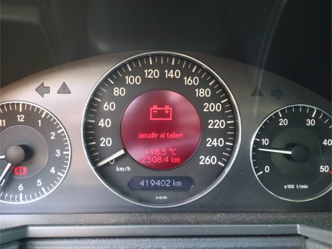 mercedes-benz-classe-e-e-220-cdi-2003-diesel-2148cc