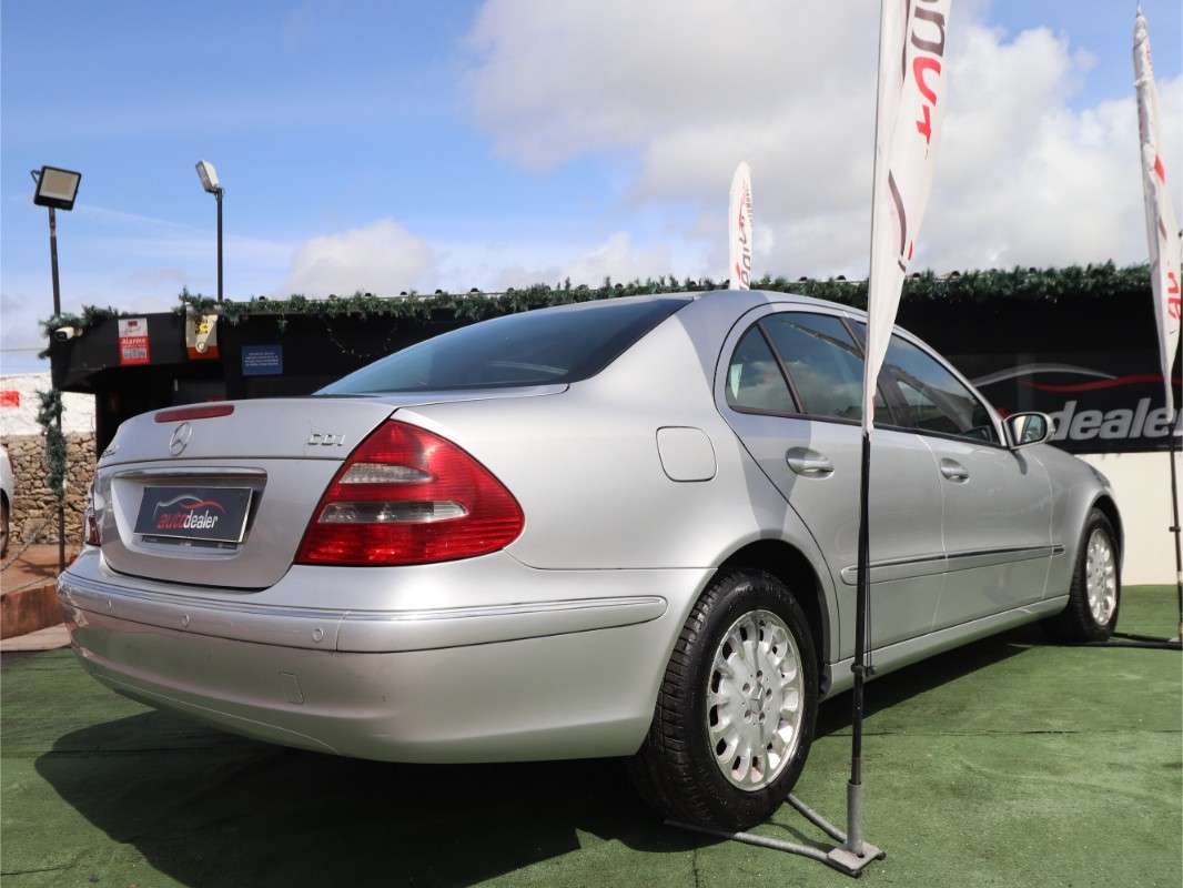 mercedes-benz-classe-e-e-220-cdi-2003-diesel-2148cc