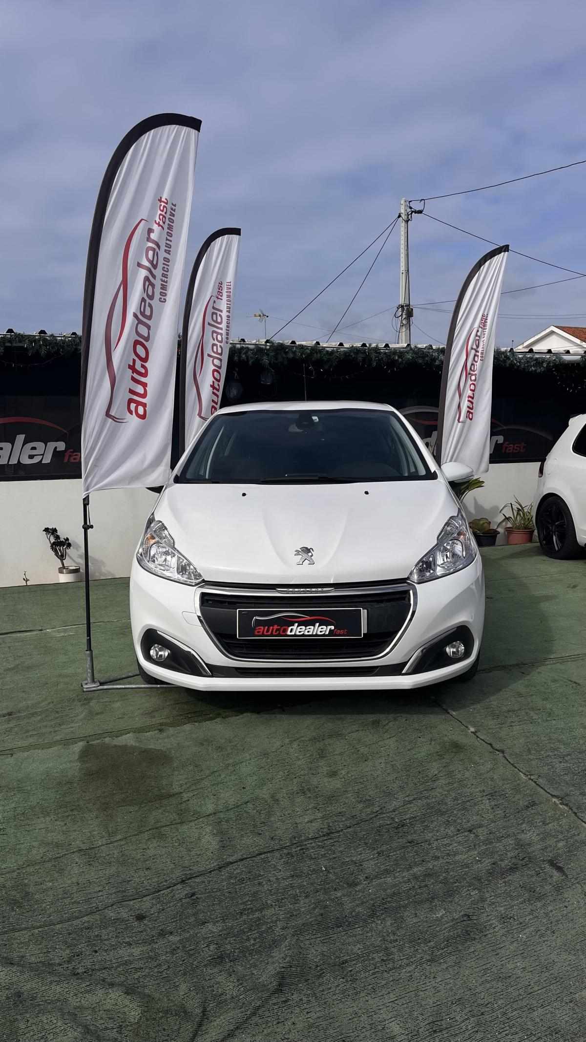 peugeot-208-1-5-102cv-2020-diesel-1499cc
