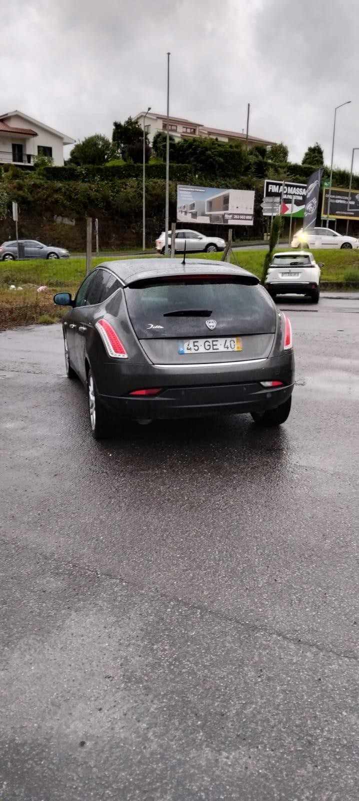 lancia-delta-2008-diesel-1598cc