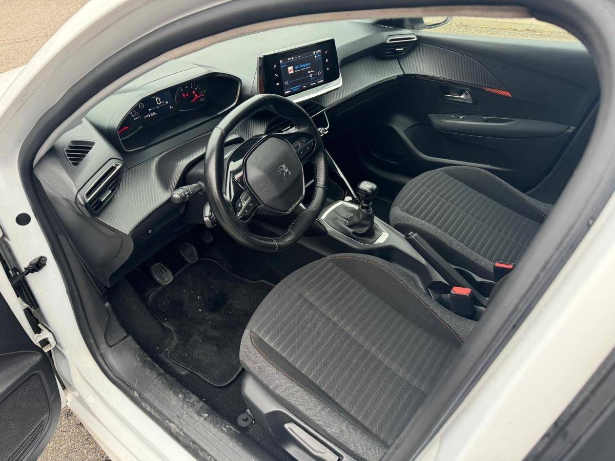 peugeot-208-2021-diesel-1499cc