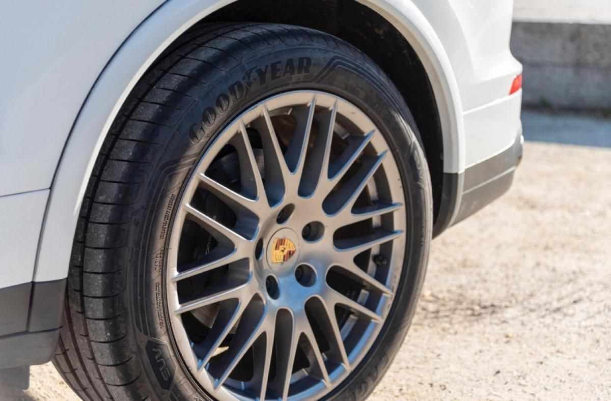 porsche-cayenne-2015-diesel-3000cc