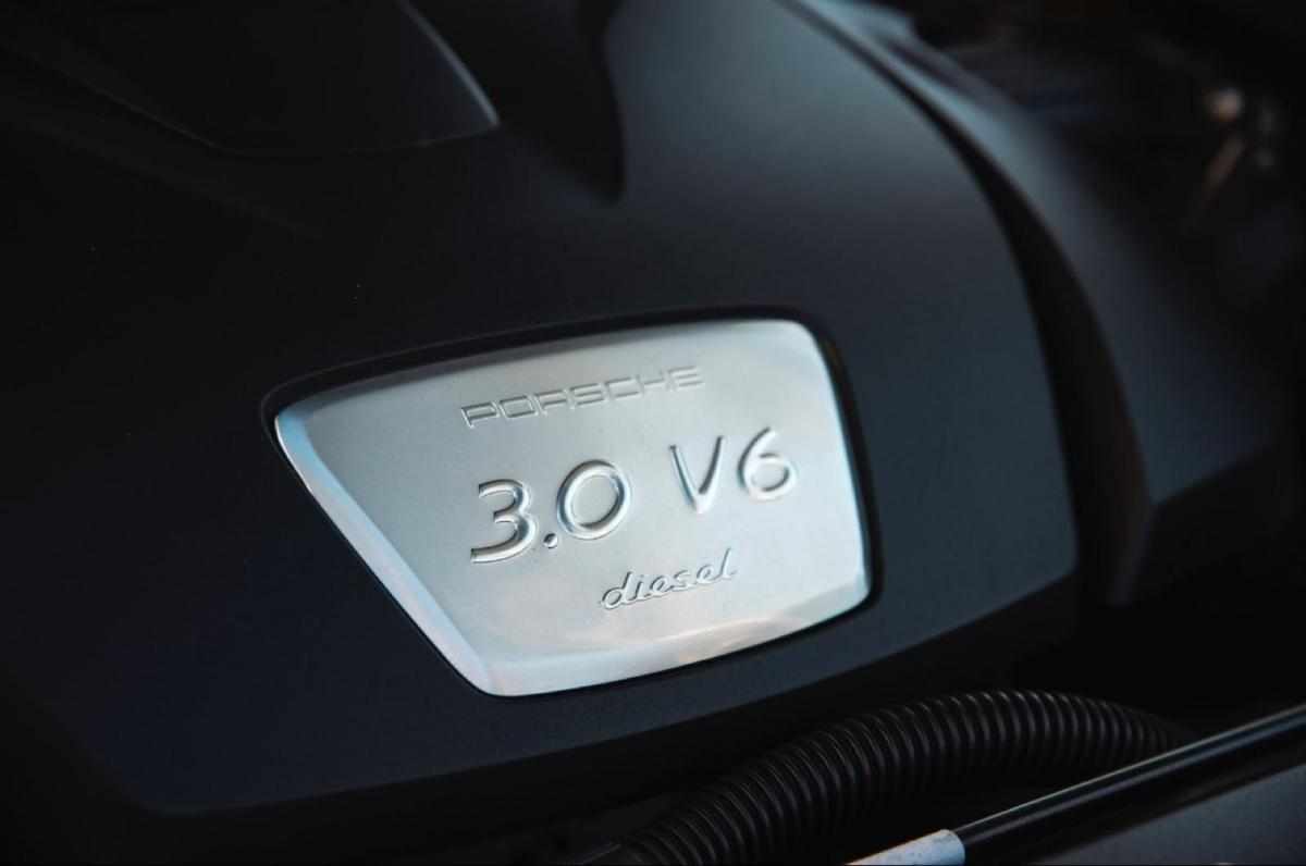 porsche-cayenne-2015-diesel-3000cc