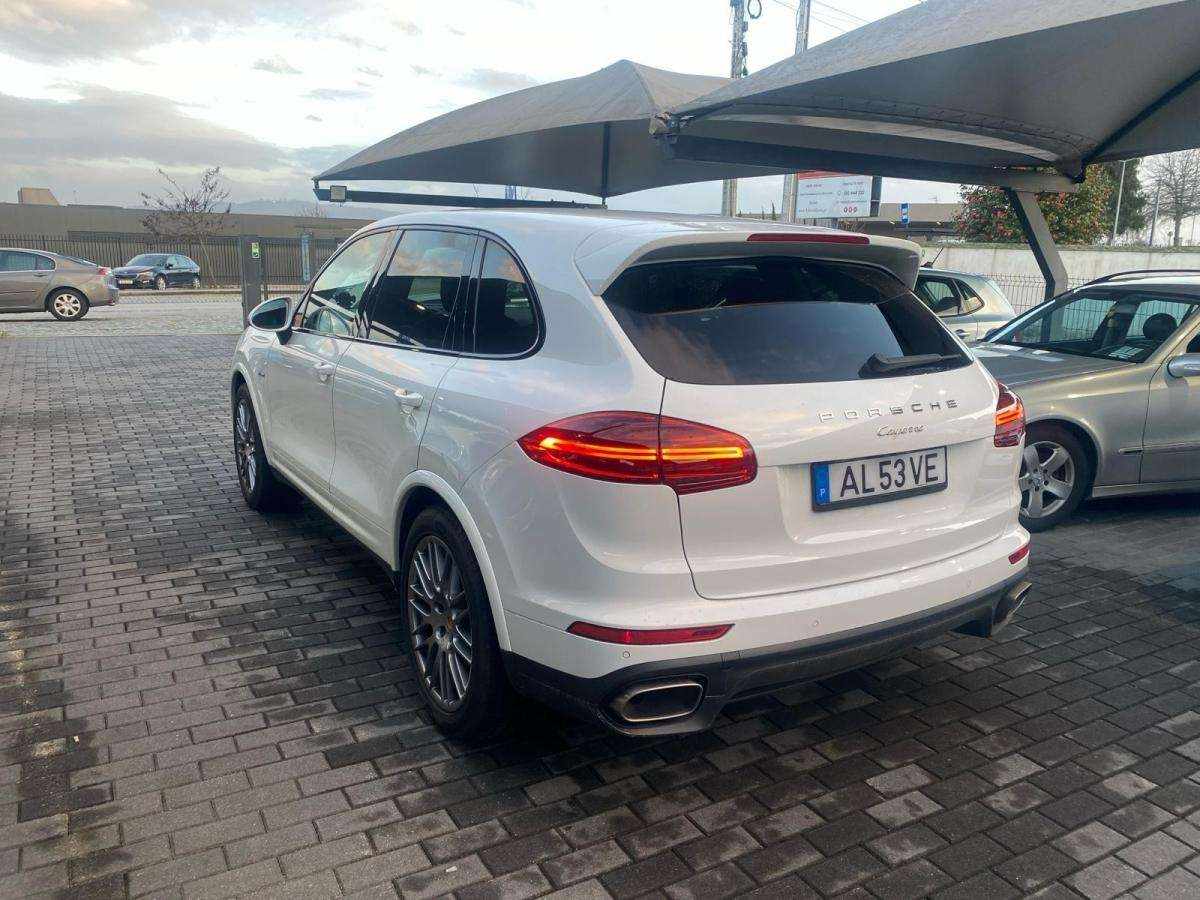 porsche-cayenne-2015-diesel-3000cc