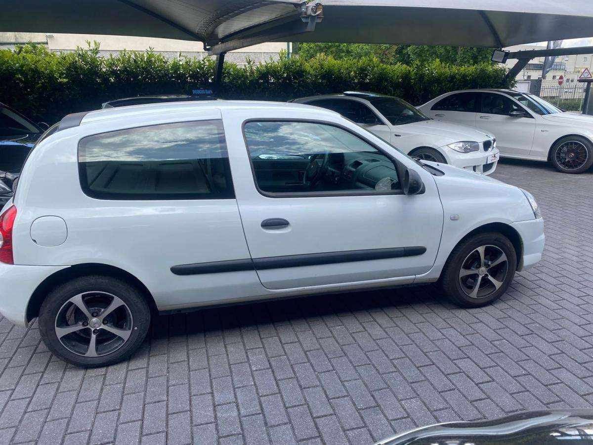 renault-clio-2010-diesel-1461cc